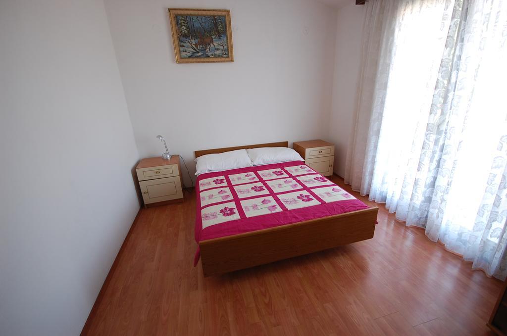 Apartments Dida By El-Pi Tours Njivice Habitación foto