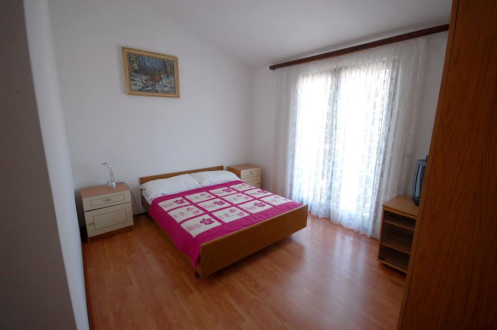 Apartments Dida By El-Pi Tours Njivice Habitación foto